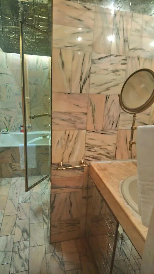 Apartment Toureifelchampselysee Paris