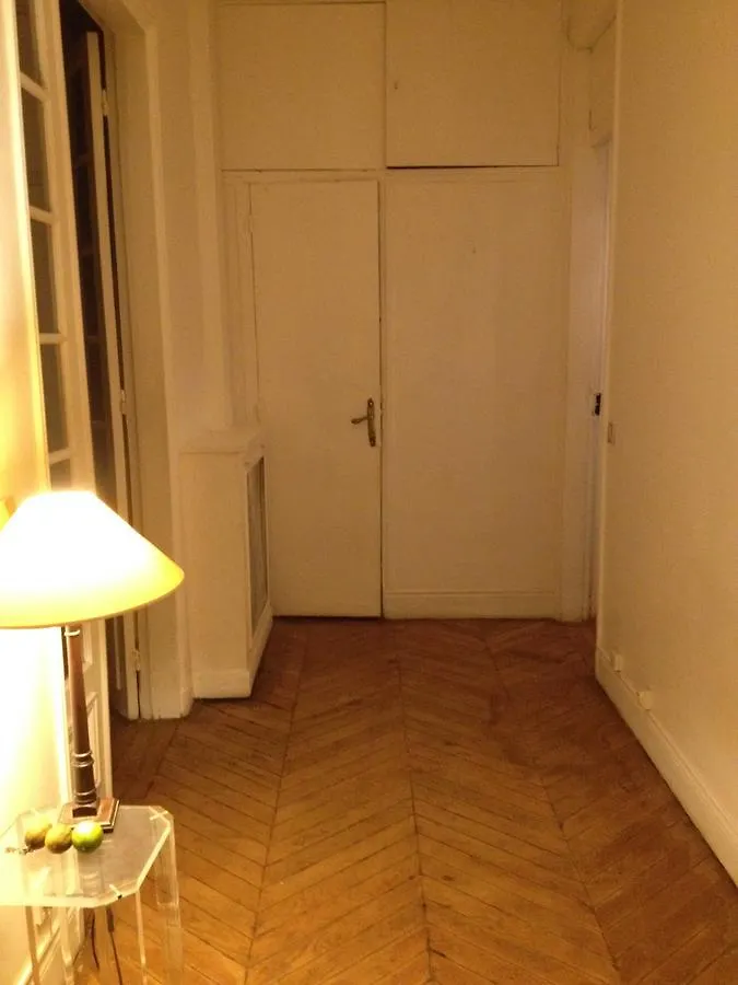 Toureifelchampselysee Apartamento *