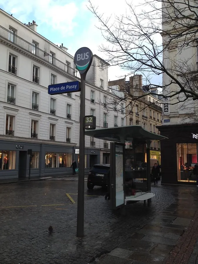 Daire Toureifelchampselysee Paris